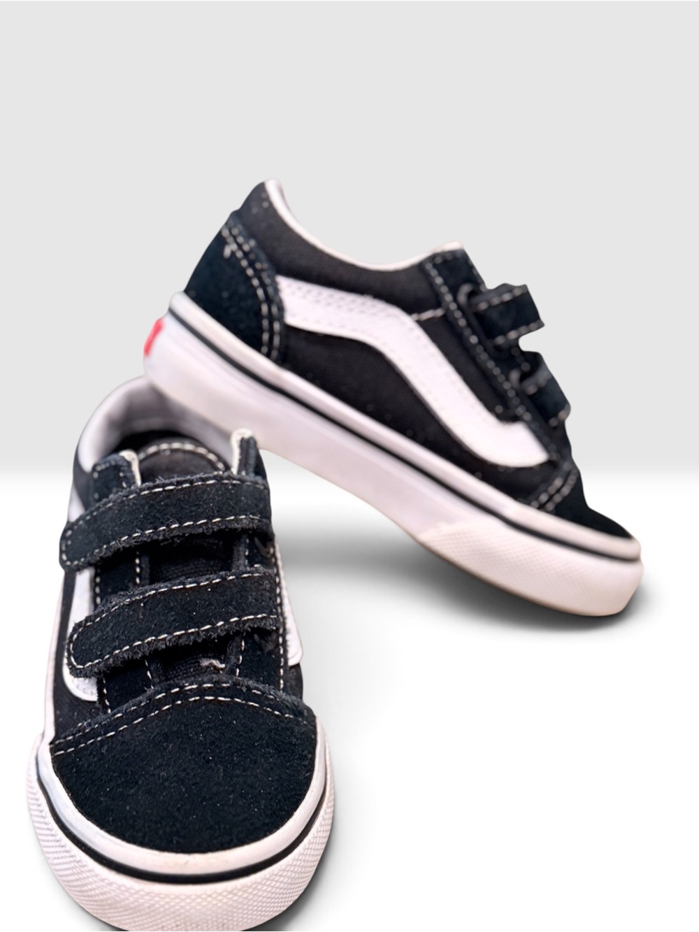 Vans Old Skool V worn once inside